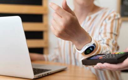 How Cashless Payments Reshape the Shopping Experience